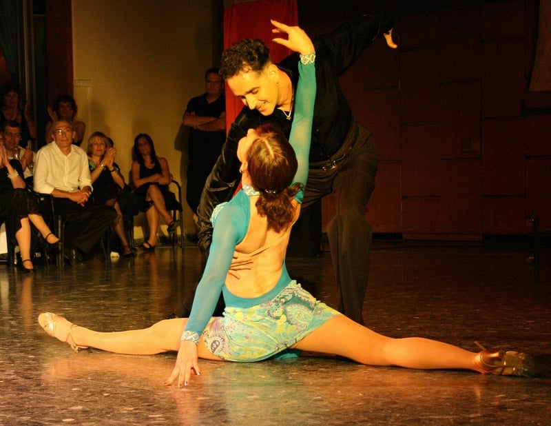 Salsa Dancers